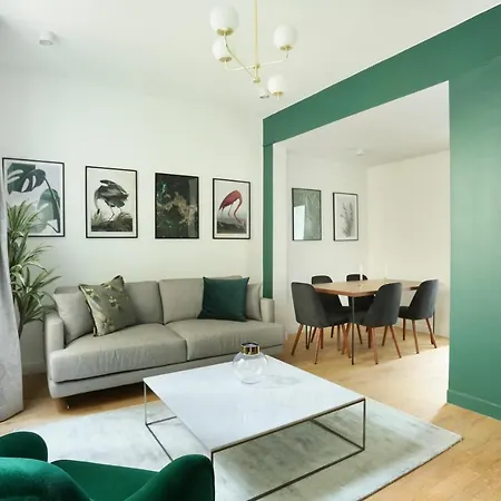 Apartment Center Of Paris By Studio Prestige Exterior photo